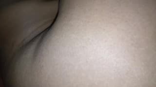 印度辣妹在whatsapp视频通话💦💦上指法滴湿屄