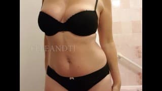 顽皮的赫敏角色扮演 |这个熟女需要一只鸡巴